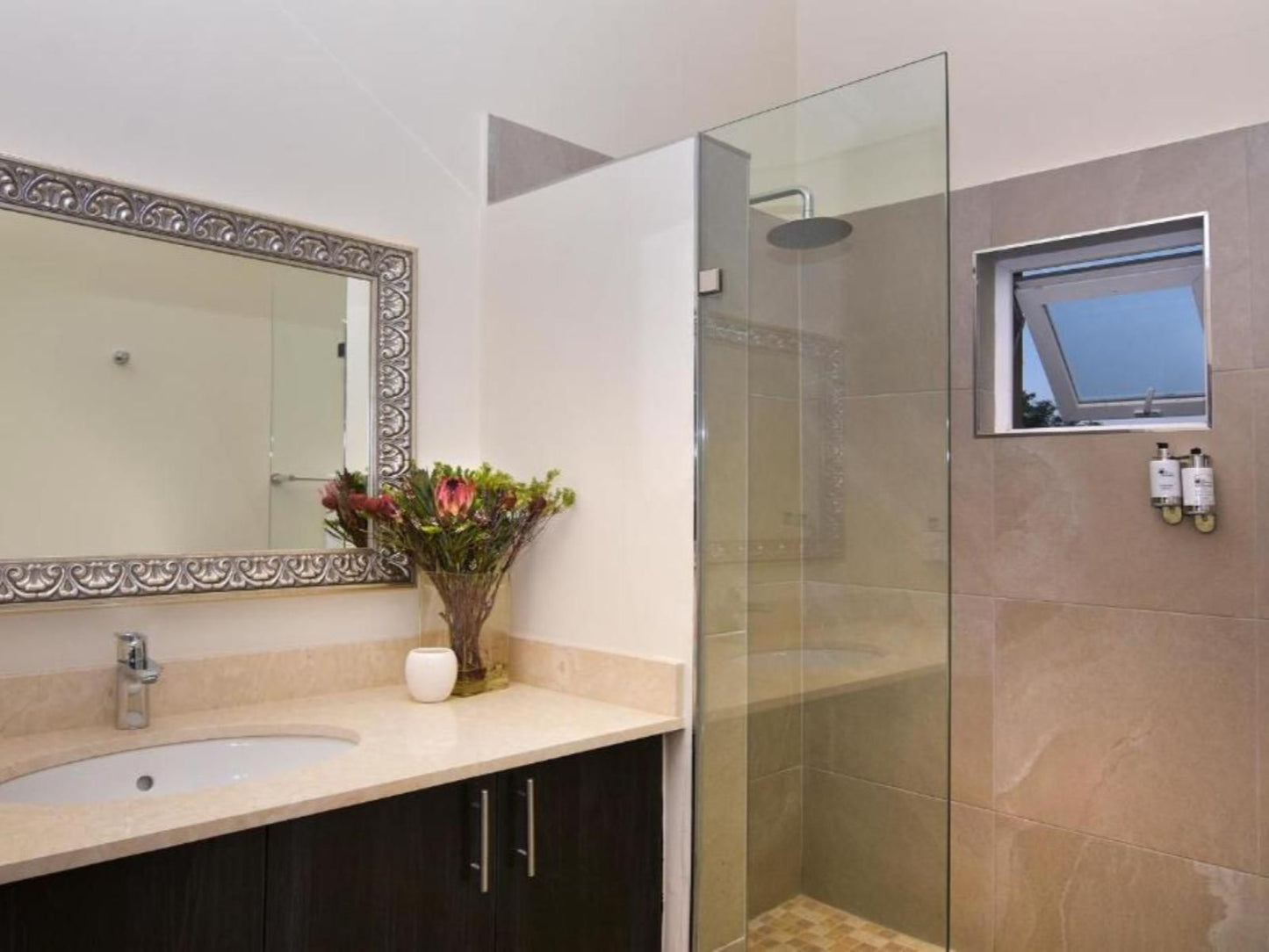 Sandown Guest House, Superior King/Twin Room (Ground Floor), Bathroom