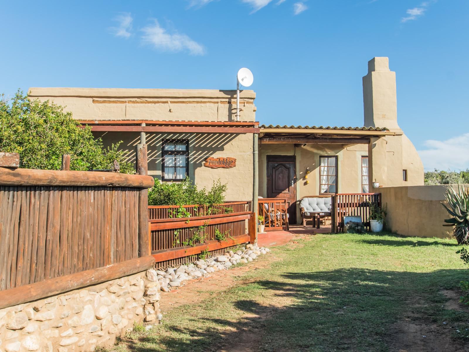 Sandpiper Cottages, Open-plan Family Loft- Skuilhoek, Building, Architecture, House