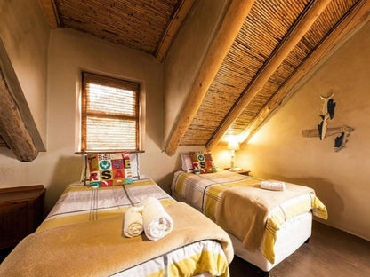 Sandpiper Cottages, Open-plan Family Loft- Skuilhoek, Sepia Tones, Bedroom