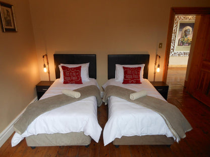 Twin Rooms With En-Suite @ Sandstone Manor