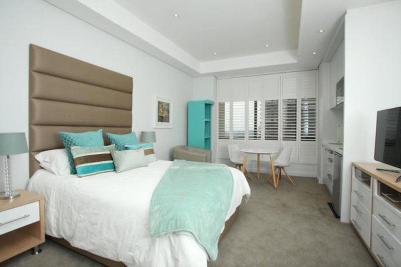 Sandton Skye Unit 702 Benmore Gardens Johannesburg Gauteng South Africa Unsaturated, Bedroom