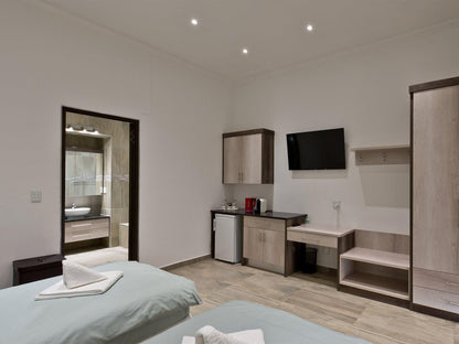 Sandune Game Lodge, Luxury Twin Room, Bedroom