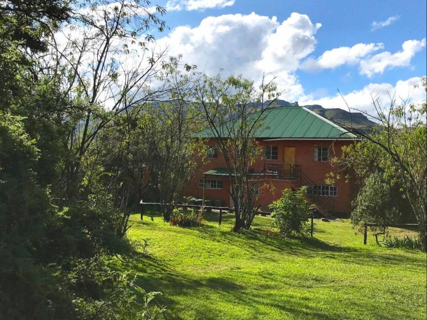 Sani Lodge & Cottages, Guineafowl 4 sleeper Cabin