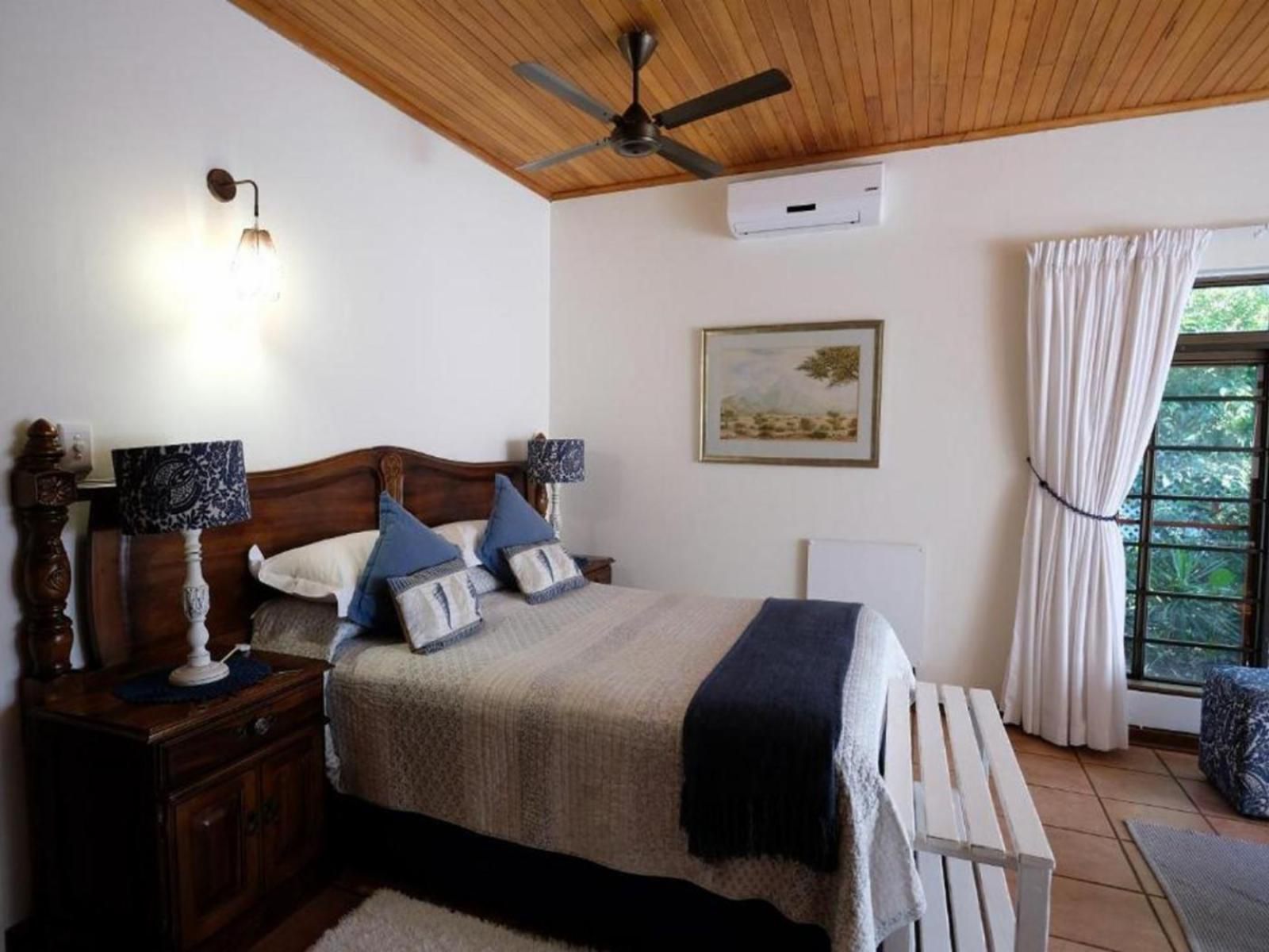 Santa Lucia Guest House, King/Twin Room, Bedroom