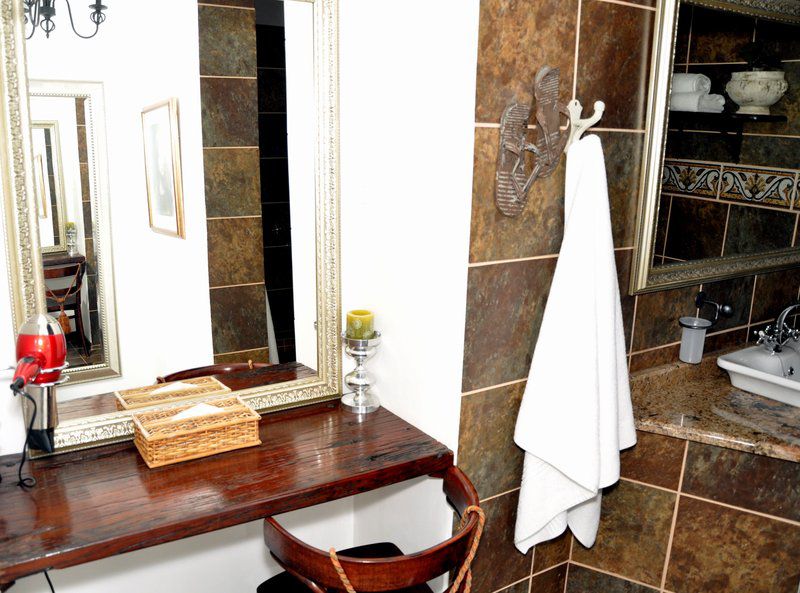 Santorini Suites Guest House Hutten Heights Newcastle Kwazulu Natal South Africa Bathroom