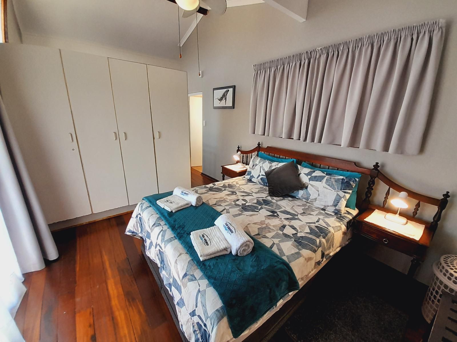 Sea Breeze Shelly Beach, Comfort Apartment, Bedroom