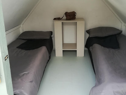 Sea Shack, Sea Shack - Barnacle-twin beds - 2nd Row, Bedroom