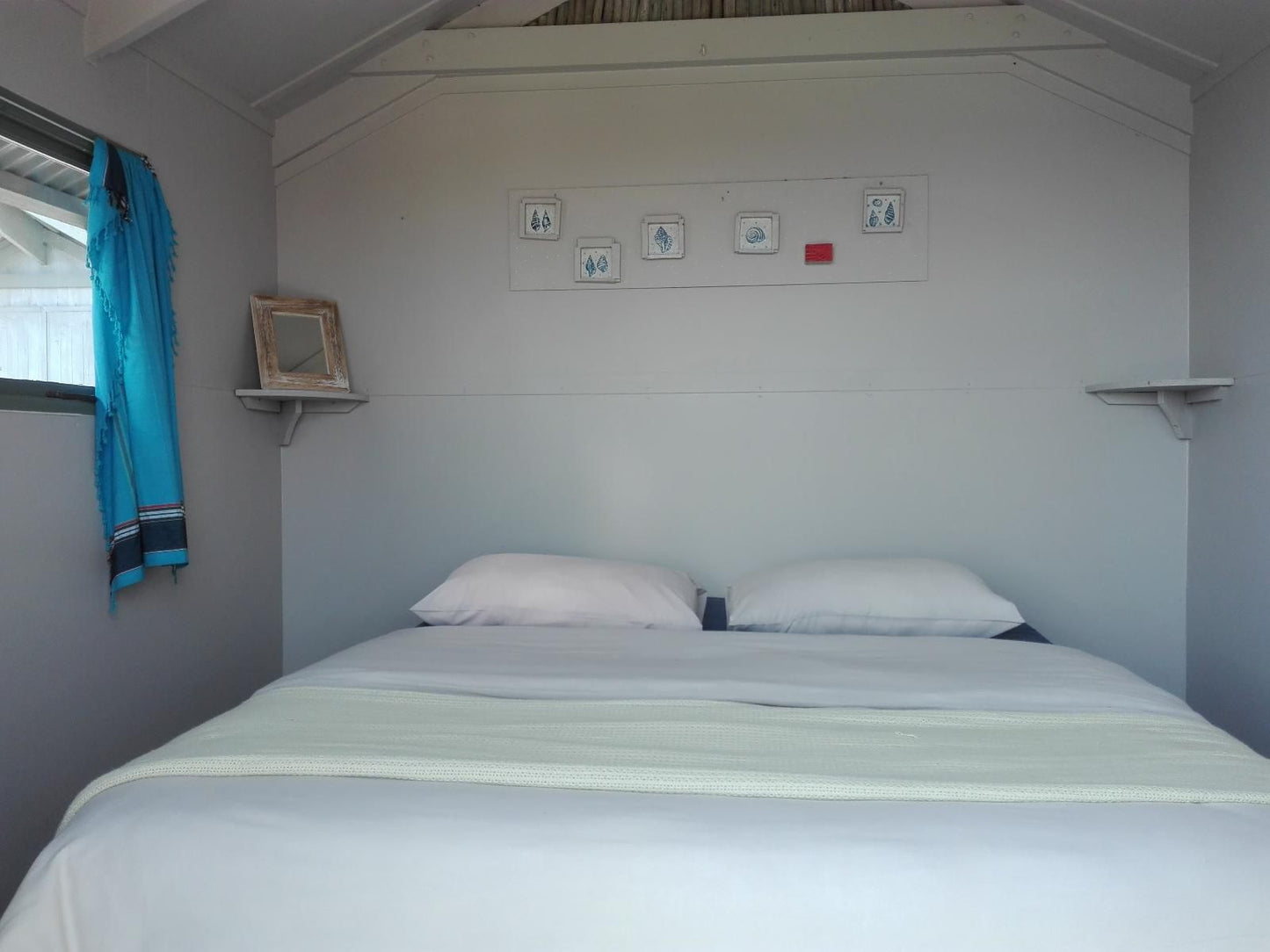 Sea Shack, Sea Shack - Urchin - front row, Bedroom