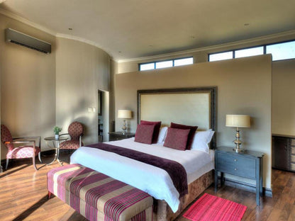 Villa 4 Bedroom @ Sea Star Accommodation @ Legend Golf Safari Resort