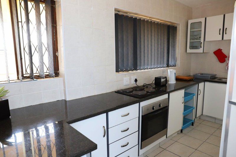 Sea Wave Holidays Stella Maris Amanzimtoti Kwazulu Natal South Africa Kitchen