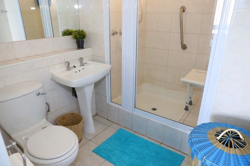 Sea Wave Holidays Stella Maris Amanzimtoti Kwazulu Natal South Africa Bathroom