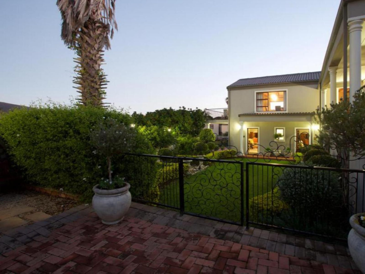 Sea Whisper Guest House And Self Catering Central Jeffreys Bay Jeffreys Bay Eastern Cape South Africa House, Building, Architecture, Palm Tree, Plant, Nature, Wood