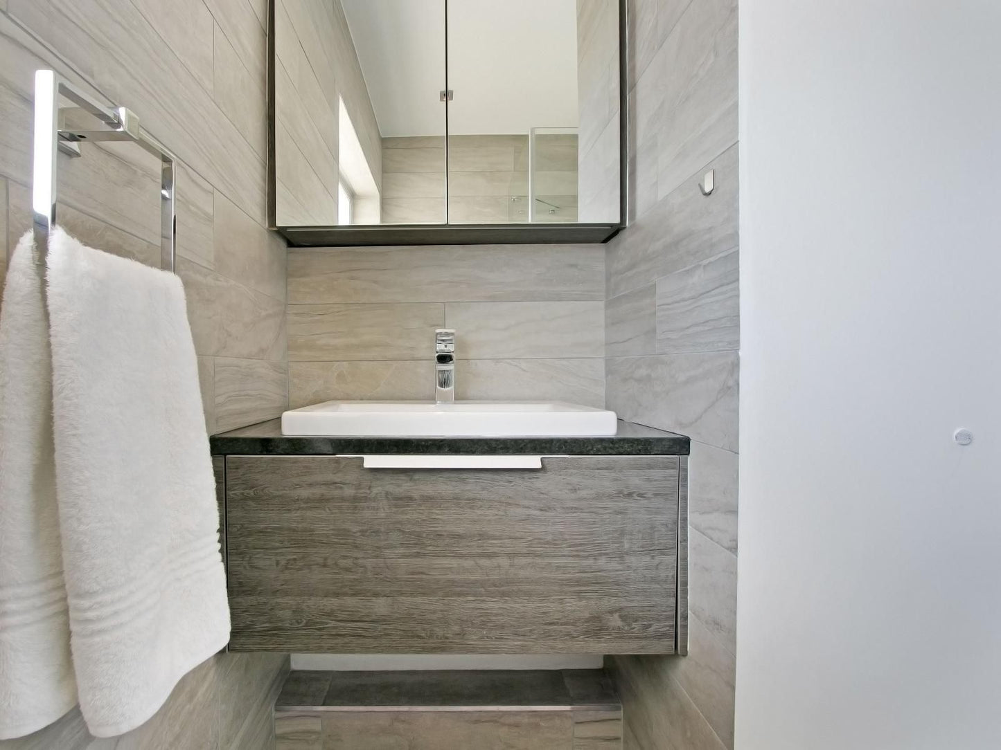 Seacliffe 502 By Hostagents Bantry Bay Cape Town Western Cape South Africa Colorless, Bathroom