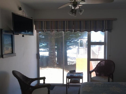 HARBOUR ROOM - GROUND FLOOR @ Sea Otters Lodge