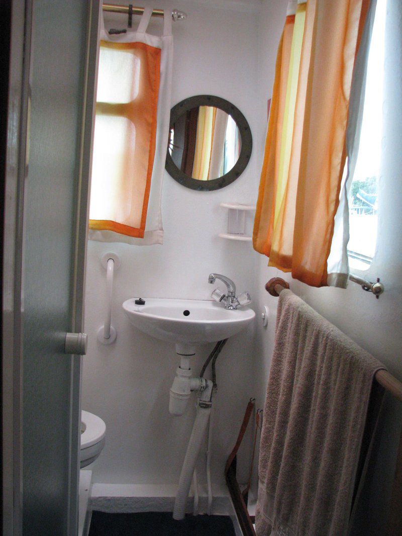 Sea Quests Bayhead Durban Kwazulu Natal South Africa Bathroom