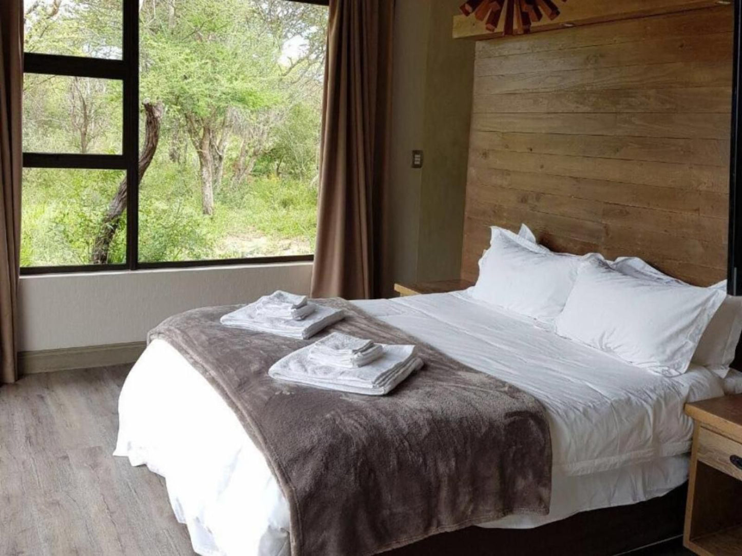 Serene Safari Lodges, Bedroom