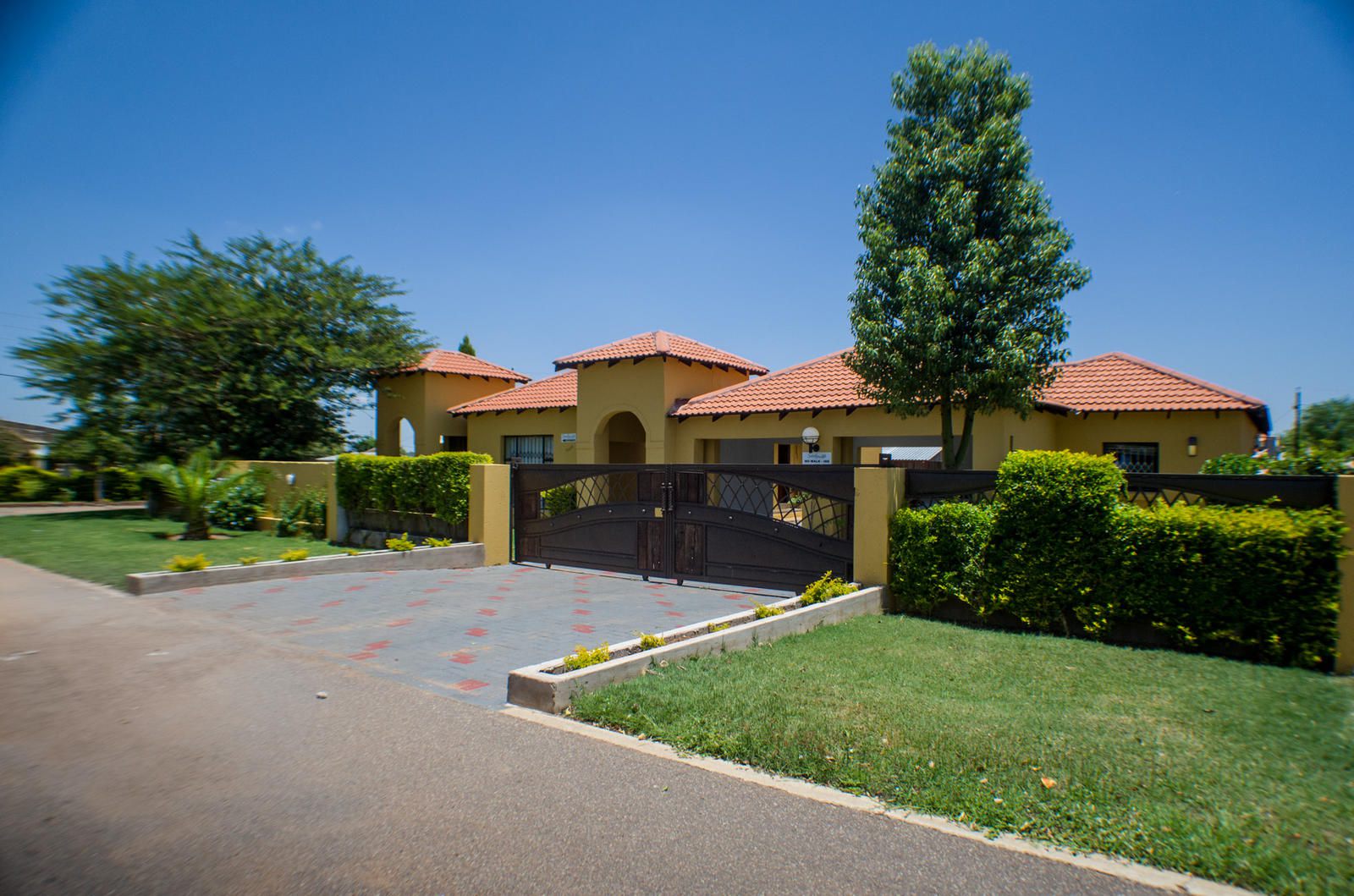 Seroloana Guest House Maile North West Province South Africa Complementary Colors, House, Building, Architecture