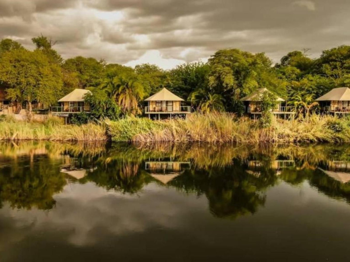 Shametu River Lodge, Sepia Tones, River, Nature, Waters