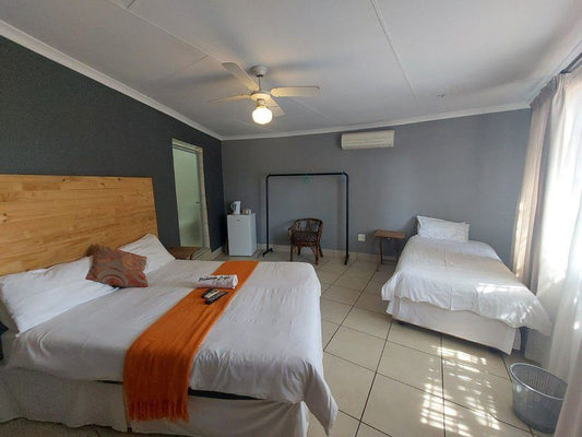 Shomatobe Lodge Kuruman Northern Cape South Africa Selective Color, Bedroom