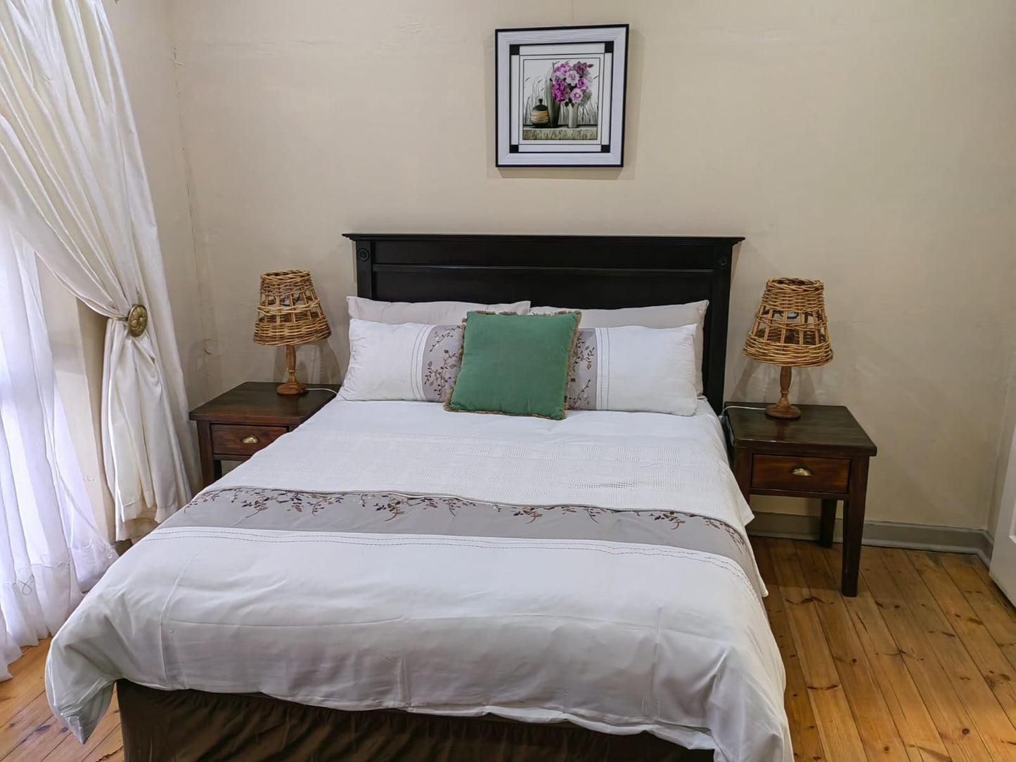 Sibahlenomhlambi Guest House, 2 Bedroom Apartment, Bedroom