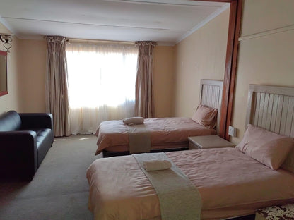 Sibahlenomhlambi Guest House, Luxury Queen Room