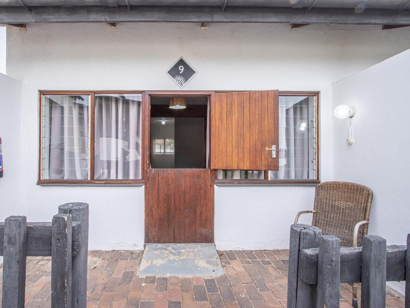 Sierra Ranch, Cottages, Door, Architecture, Bar