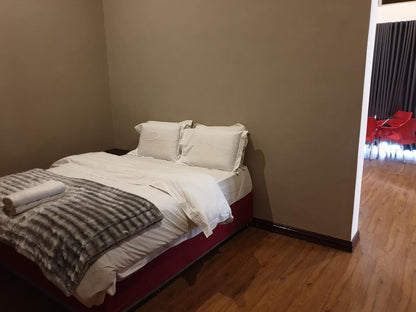 Silver Oak Luxury Accommodation Hyde Park Johannesburg Gauteng South Africa Bedroom