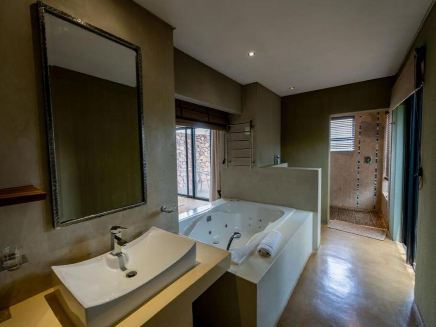 Luxury Room - Bush view Without Jacuzzi @ Silver Streams - Modimolle