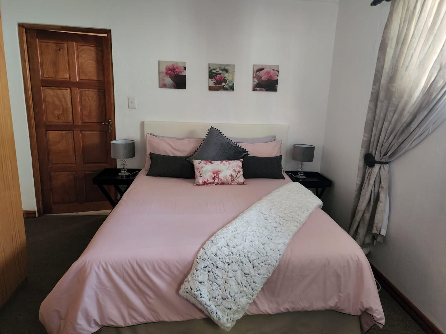 Six Valk Avenue Guest House, Studio 2 Self Catering, Bedroom