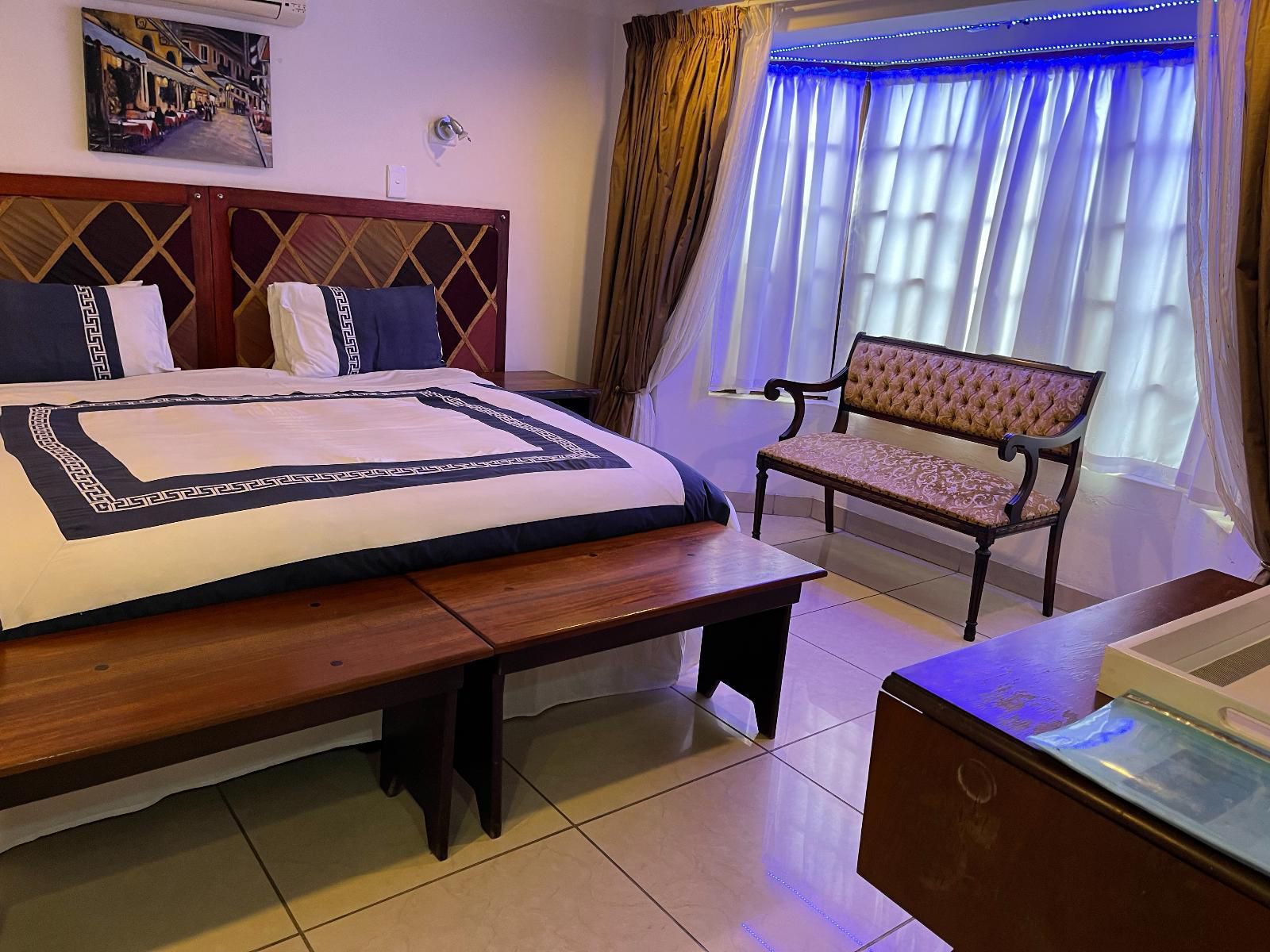 Sleepers Villa Guest House, Executive Plus Room, Bedroom