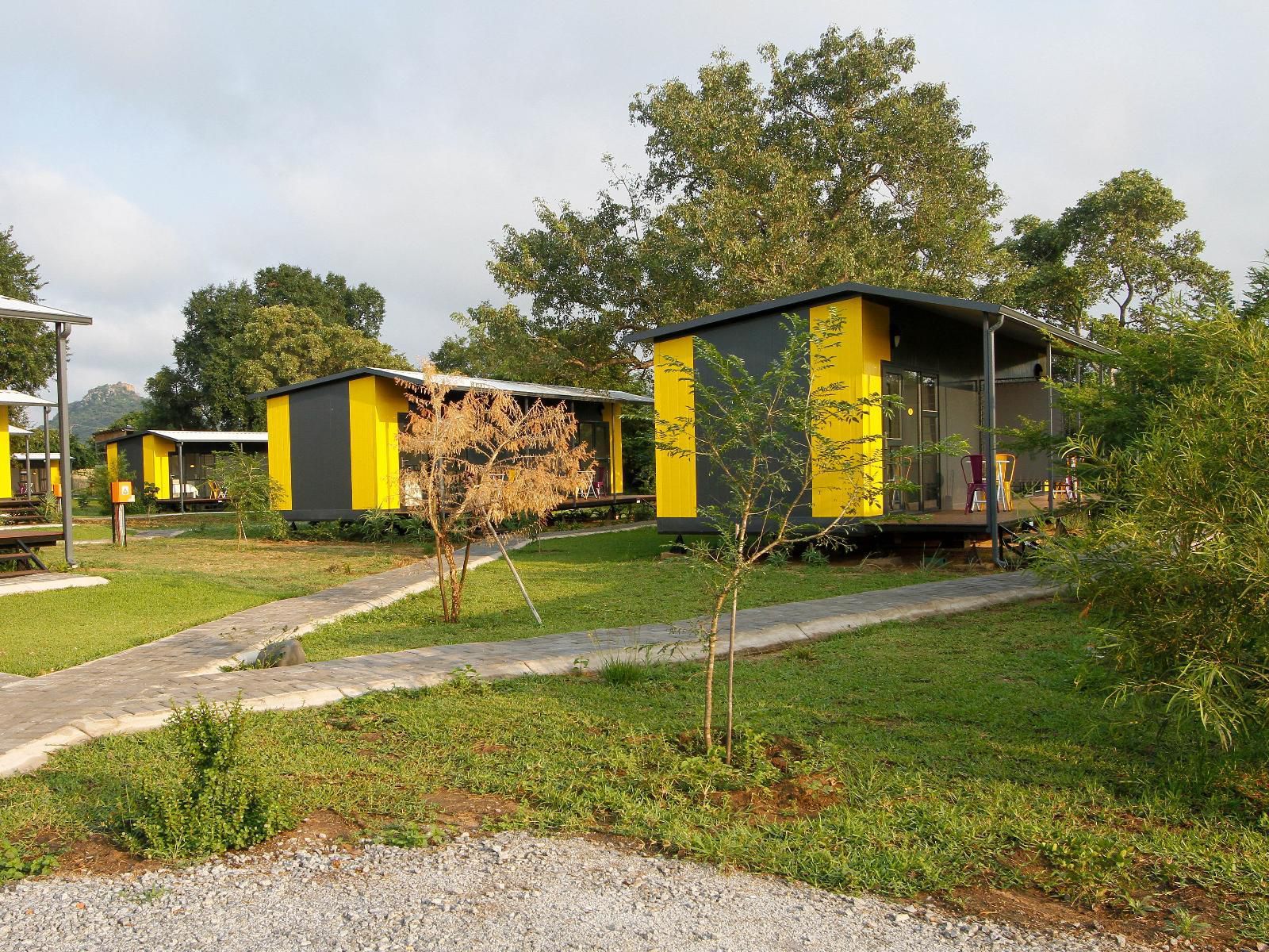 Sleepover Phabeni, Shipping Container