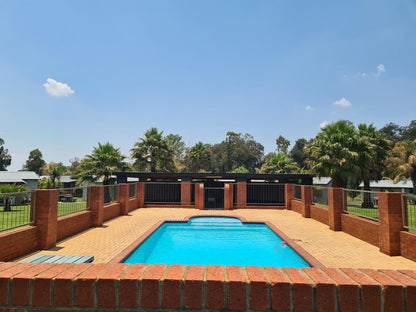 Snips Accommodation Newcastle Central Newcastle Kwazulu Natal South Africa Complementary Colors, Swimming Pool