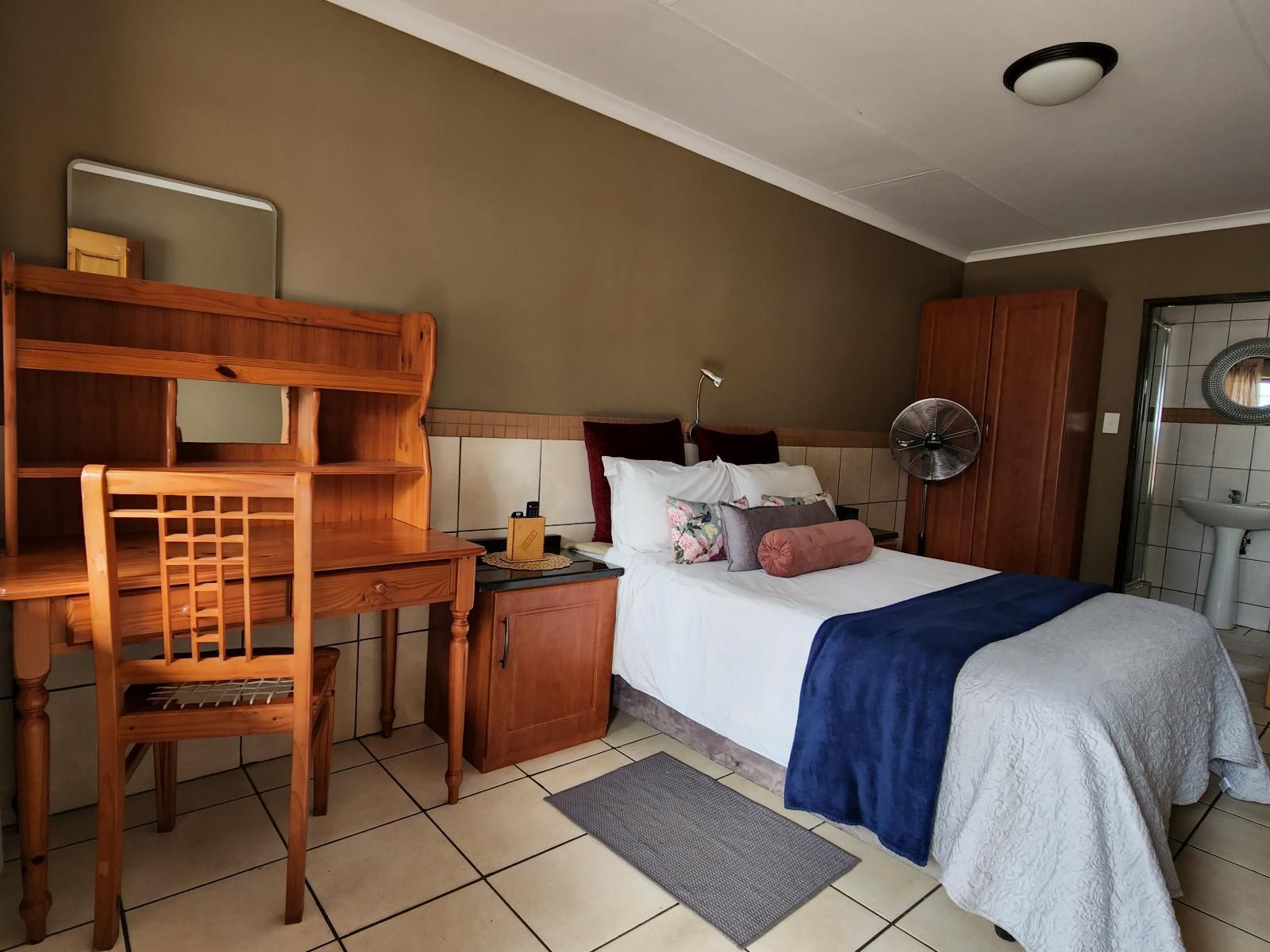 Snips Accommodation Newcastle Central Newcastle Kwazulu Natal South Africa Bedroom