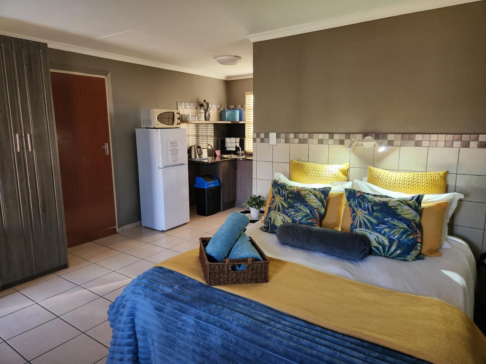 Snips Accommodation Newcastle Central Newcastle Kwazulu Natal South Africa 