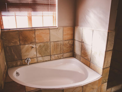 Soaring Eagles Guest Lodge Napier Western Cape South Africa Bathroom