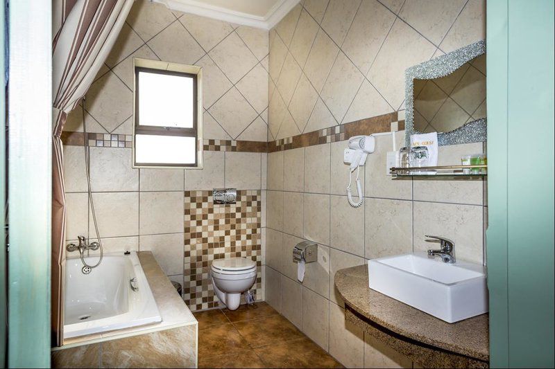 Solace Guest House And Spa Noordwyk Johannesburg Gauteng South Africa Bathroom