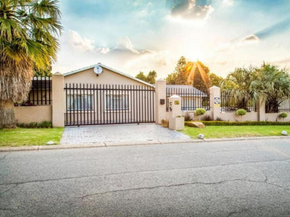 Sollunaa Guesthouse Wendywood Johannesburg Gauteng South Africa House, Building, Architecture, Palm Tree, Plant, Nature, Wood