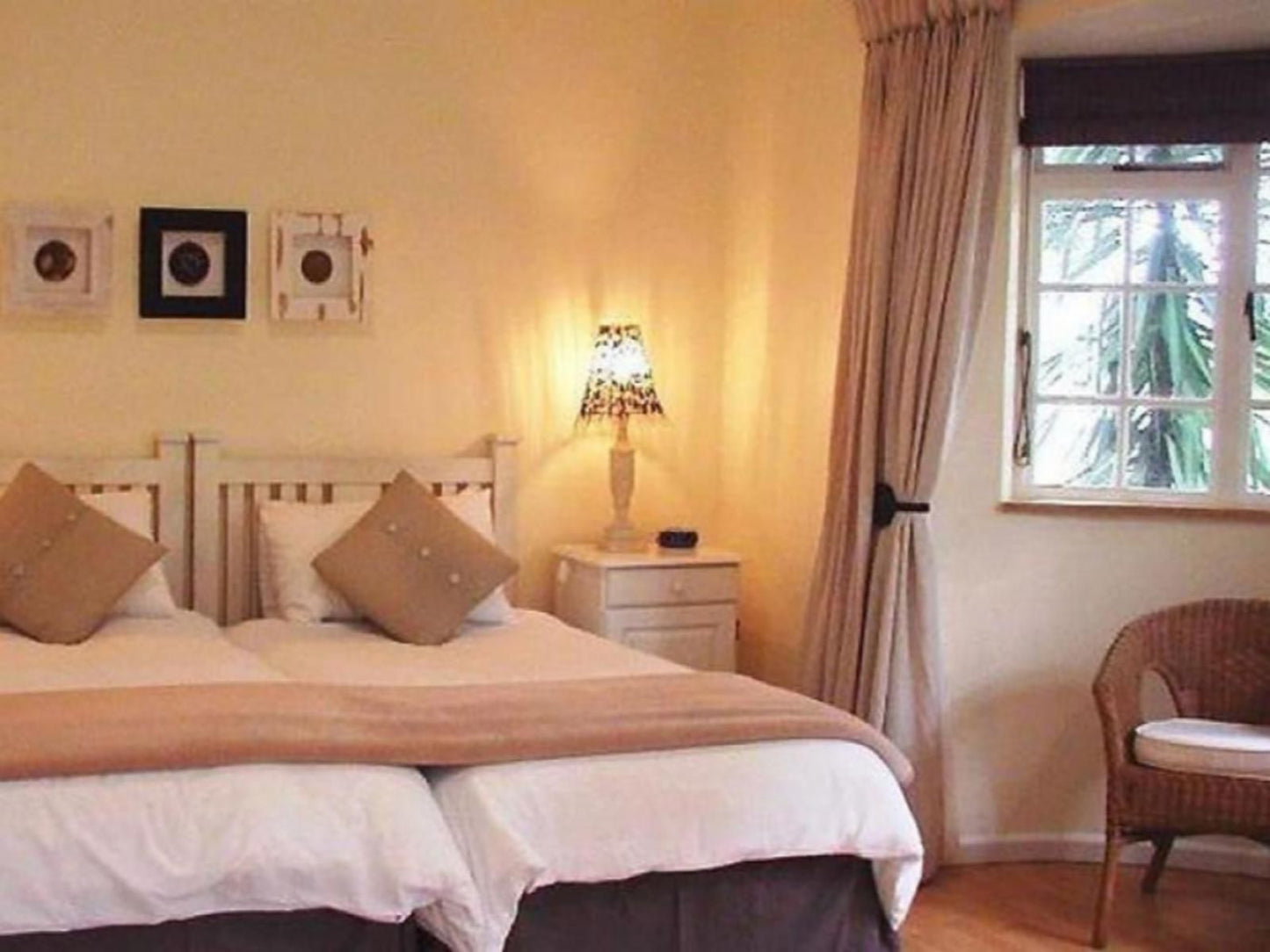 Somer Place B&B, Queen room - 2m bed - Thomas Bain, Bedroom