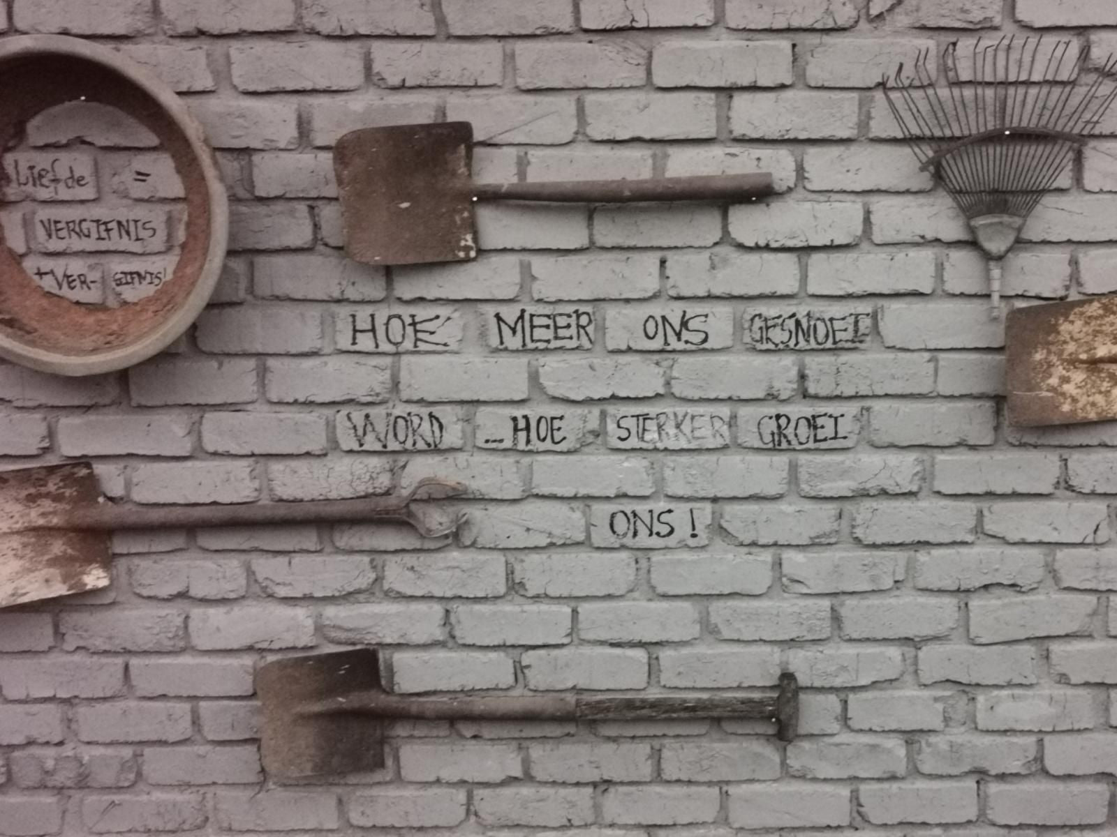 Somethingelz@Grace, Text, Wall, Architecture, Brick Texture, Texture