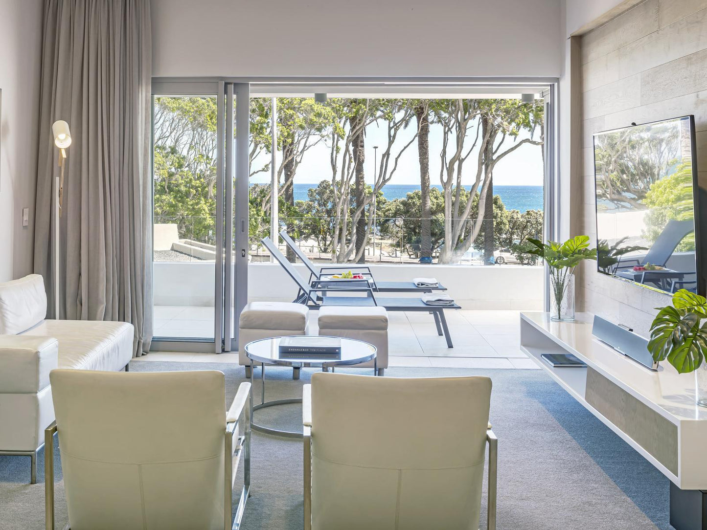 One Bed Luxury Suite @ South Beach Camps Bay