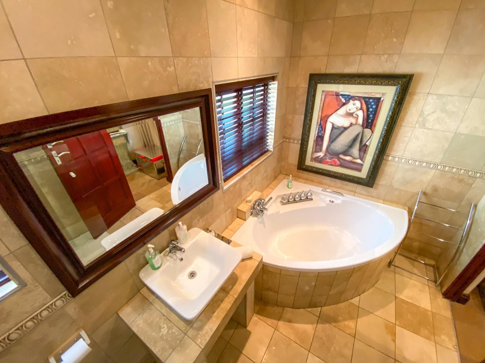 Spacube Luxury Suites And Spa Groenkloof Pretoria Tshwane Gauteng South Africa Colorful, Bathroom