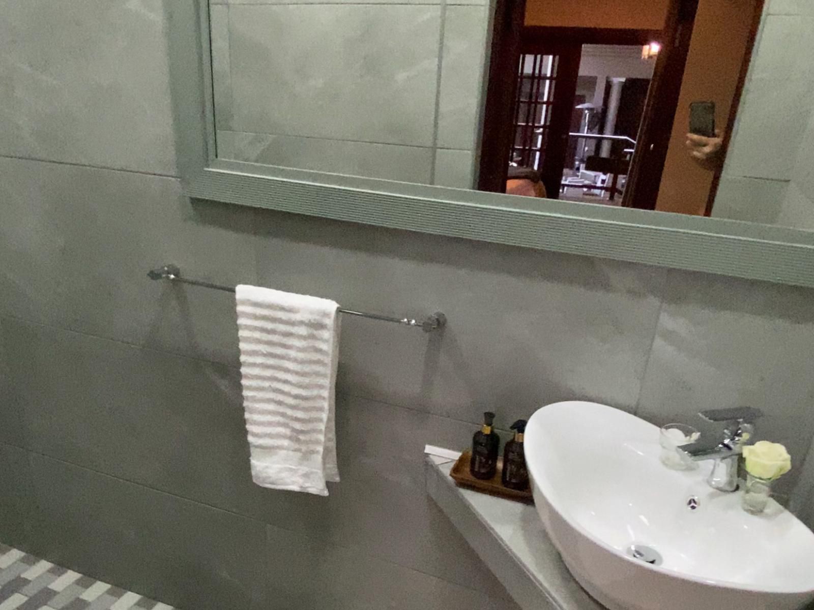 Spacube Luxury Suites And Spa Groenkloof Pretoria Tshwane Gauteng South Africa Selective Color, Bathroom