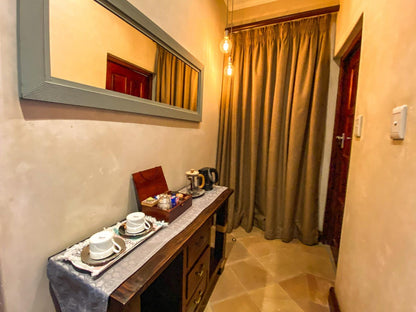 East Suite @ Spacube Luxury Suites And Spa