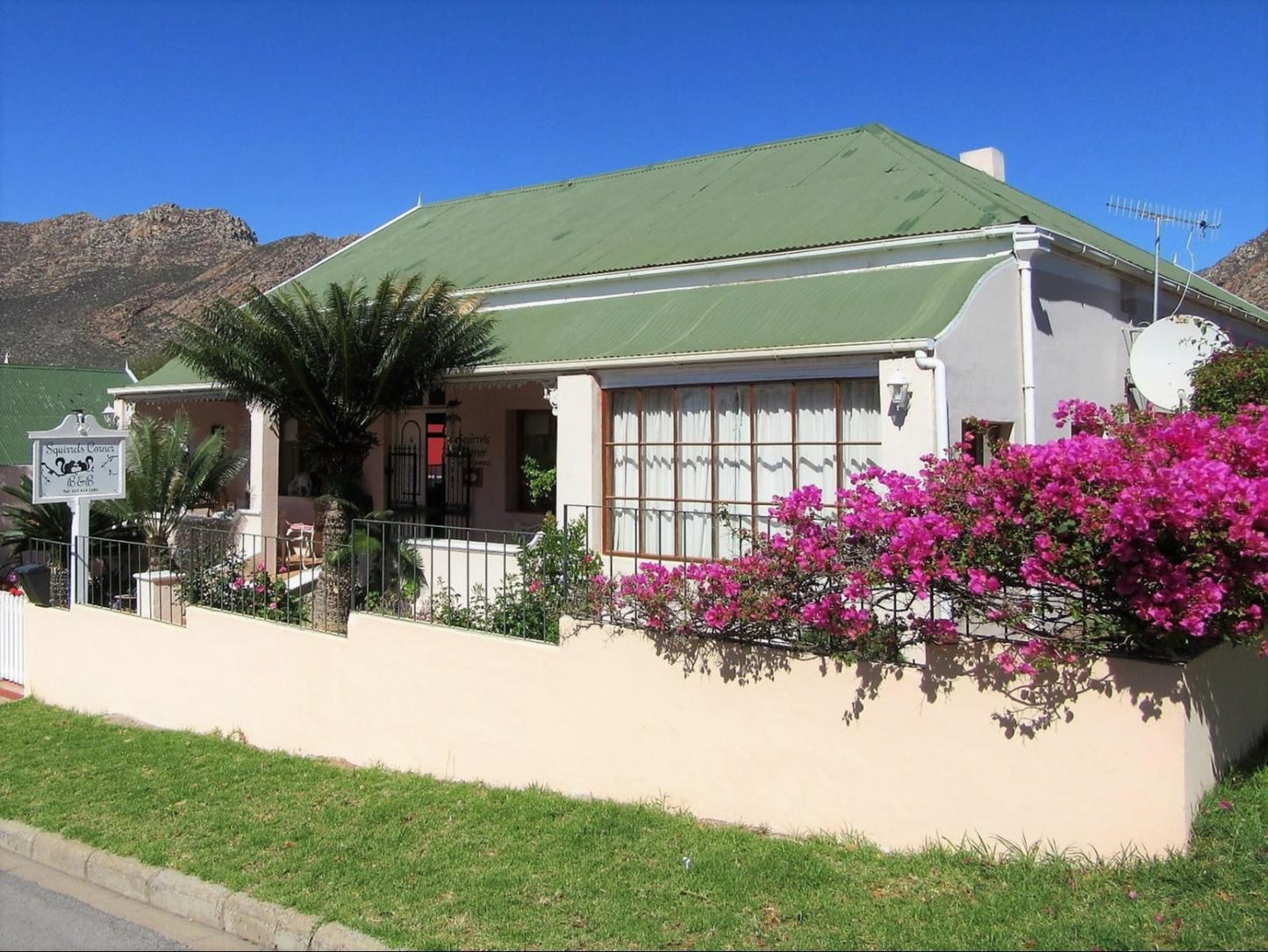 Squirrel S Corner Guest House Montagu Western Cape South Africa Complementary Colors, House, Building, Architecture, Palm Tree, Plant, Nature, Wood