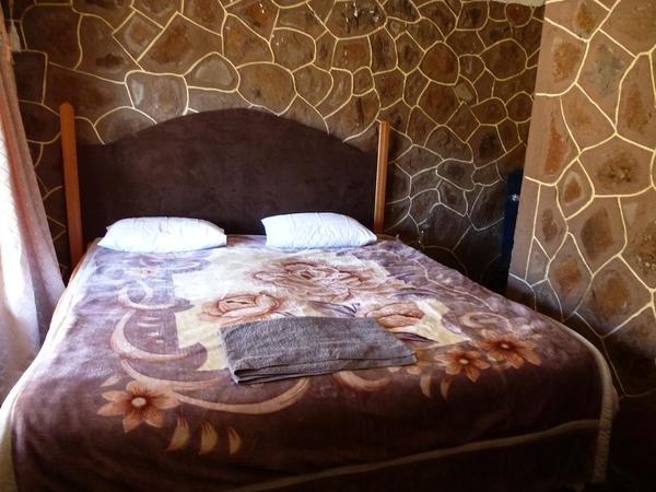 Double room with private bathroom @ Sani Stone Lodge