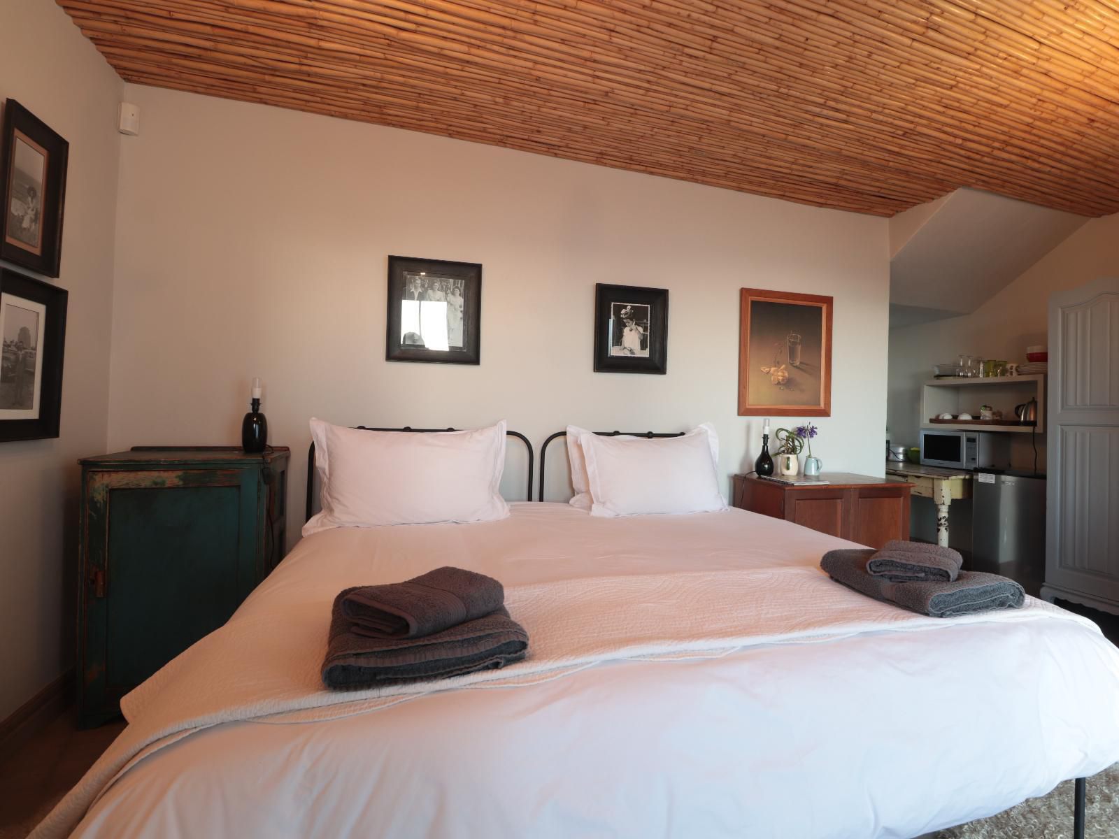 Stay In Paternoster, KwaThula Too, Bedroom