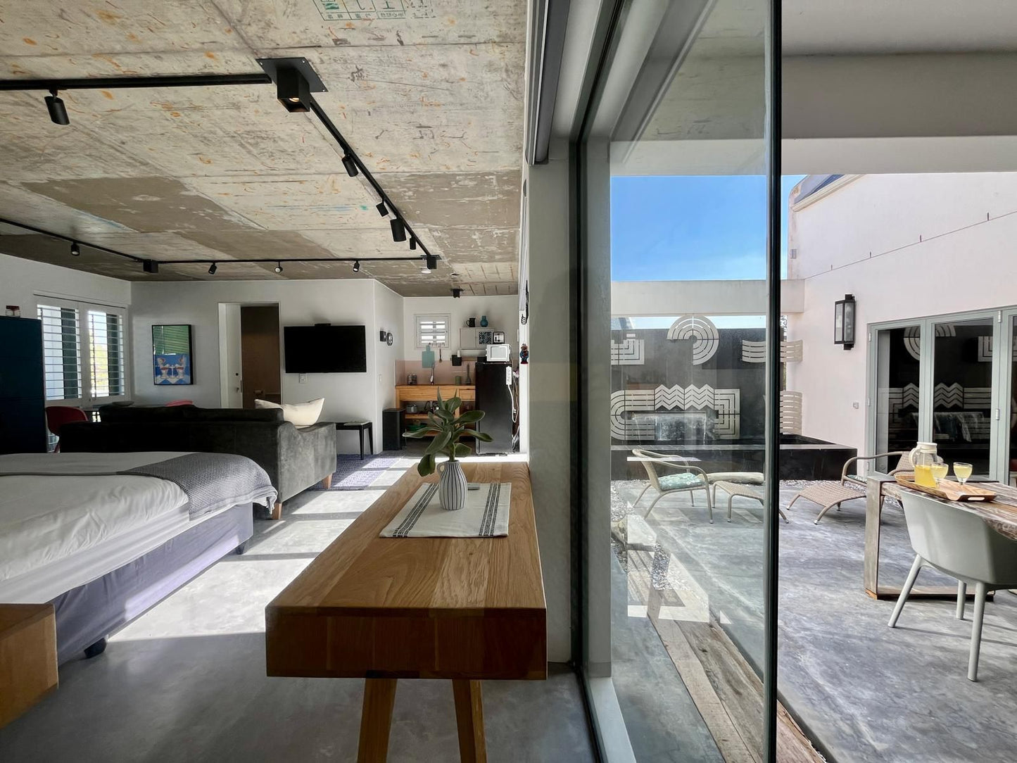 Stay In Paternoster, La Vie, Window, Architecture, Bedroom