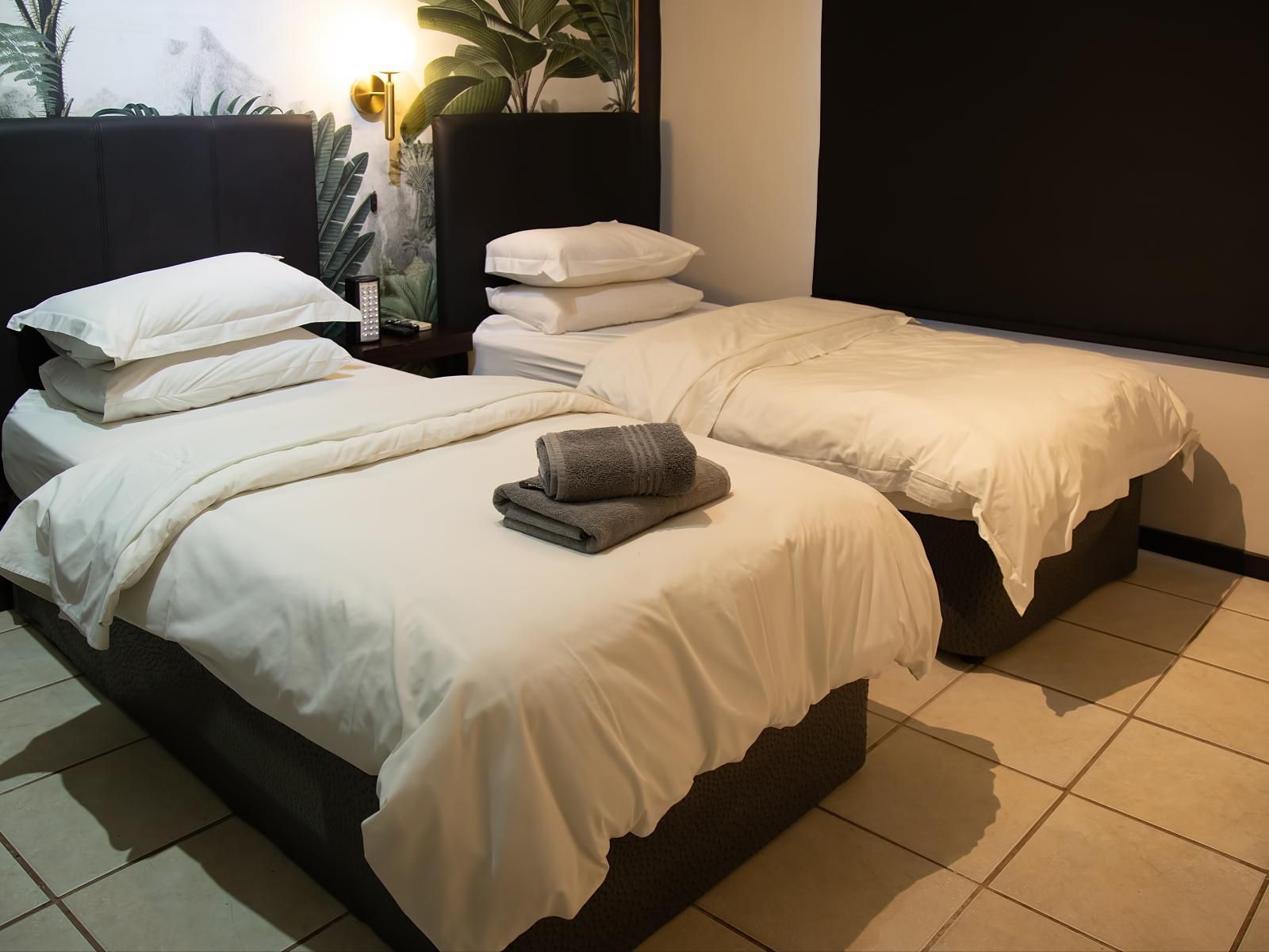 Stay On Top - Northern Cape, Luxury Queen Room, Bedroom