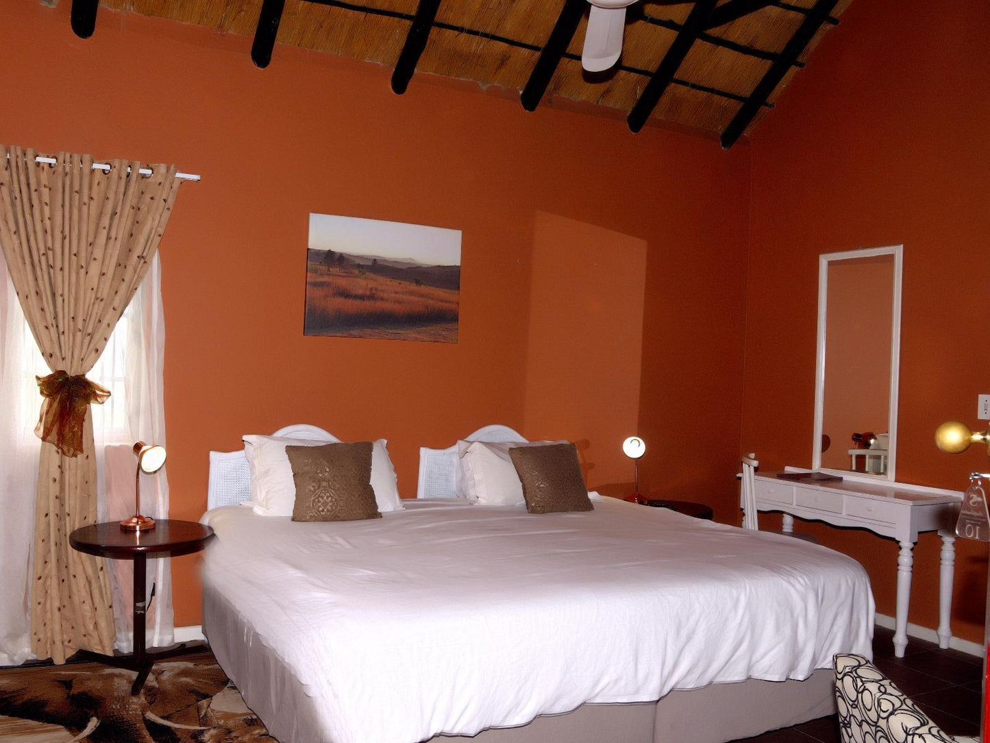 Deluxe Garden Cottages @ Sterkfontein Heritage Lodge