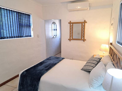 Self-Catering Chalet 2 - Sleeps 2 @ St Helena Bay Hotel